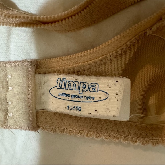 34C Timpa Lace Underwire Bra - Picture 2 of 2